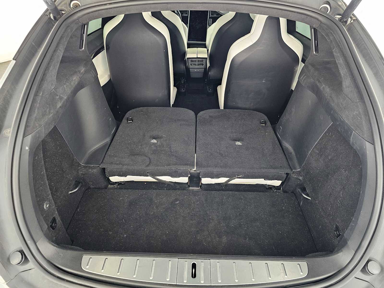 Used 2019 Tesla Model X 75D AWD/4WD image 16