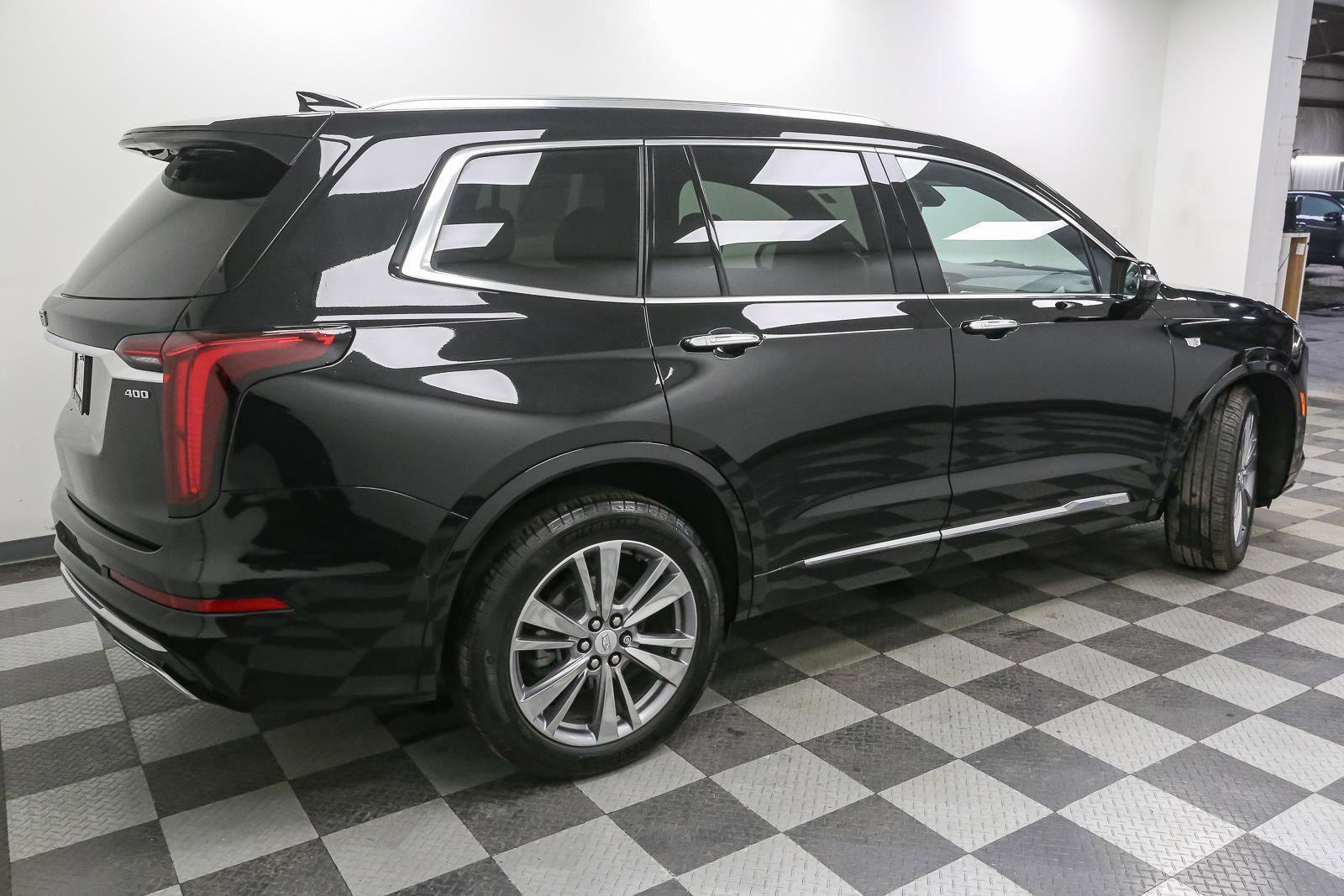 Used 2024 Cadillac XT6 Premium Luxury w/ Platinum Package image 10