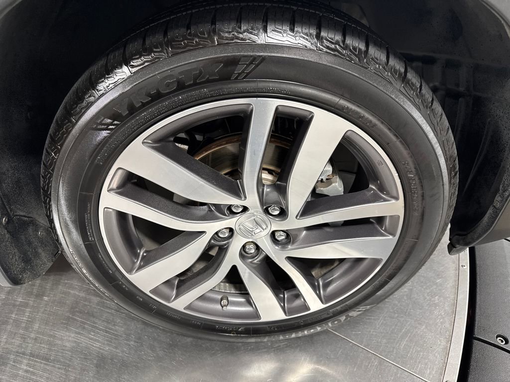 Used 2016 Honda Pilot Elite image 14