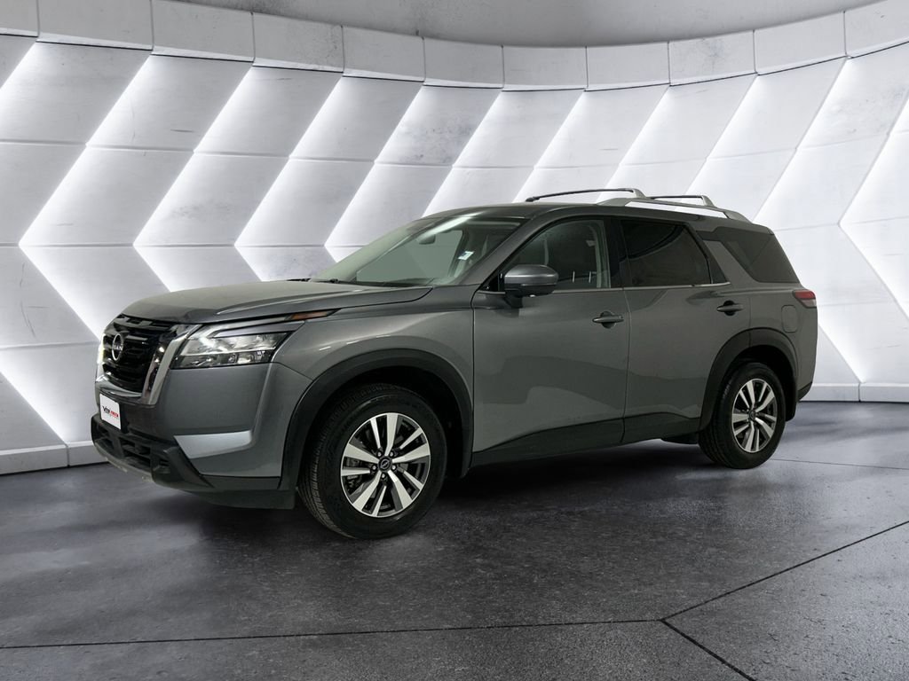 Used 2024 Nissan Pathfinder SL FWD image 3