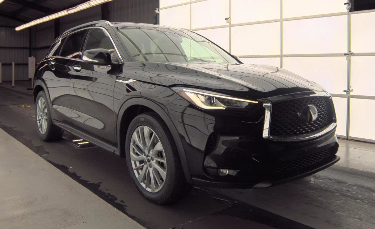 Used 2022 INFINITI QX50 Luxe image 1