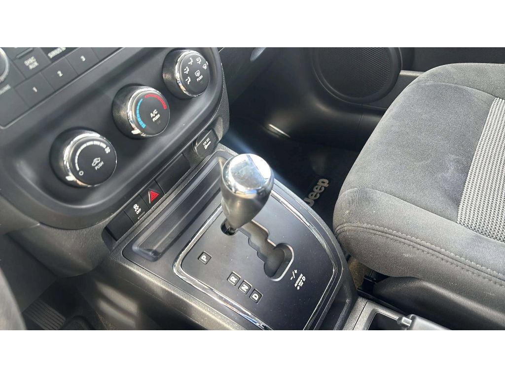 Used 2016 Jeep Compass Sport w/ Power Value Group AWD/4WD image 17
