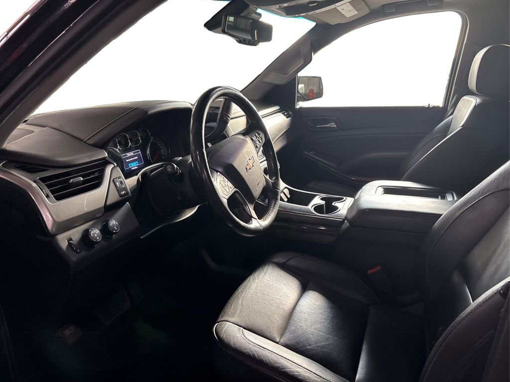 Used 2019 Chevrolet Tahoe LT w/ LT Signature Package image 9