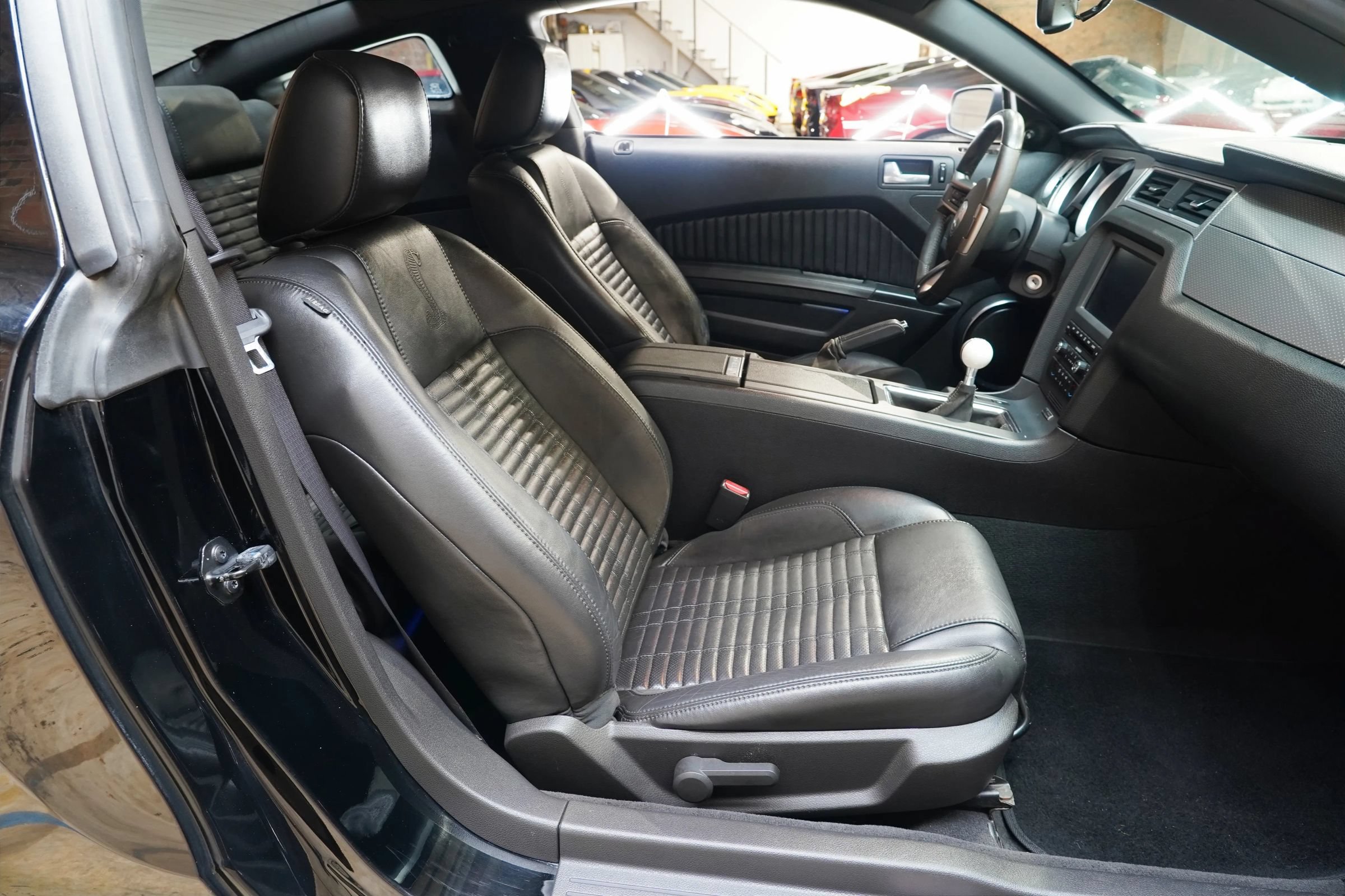 Used 2010 Ford Mustang Shelby GT500 RWD image 51