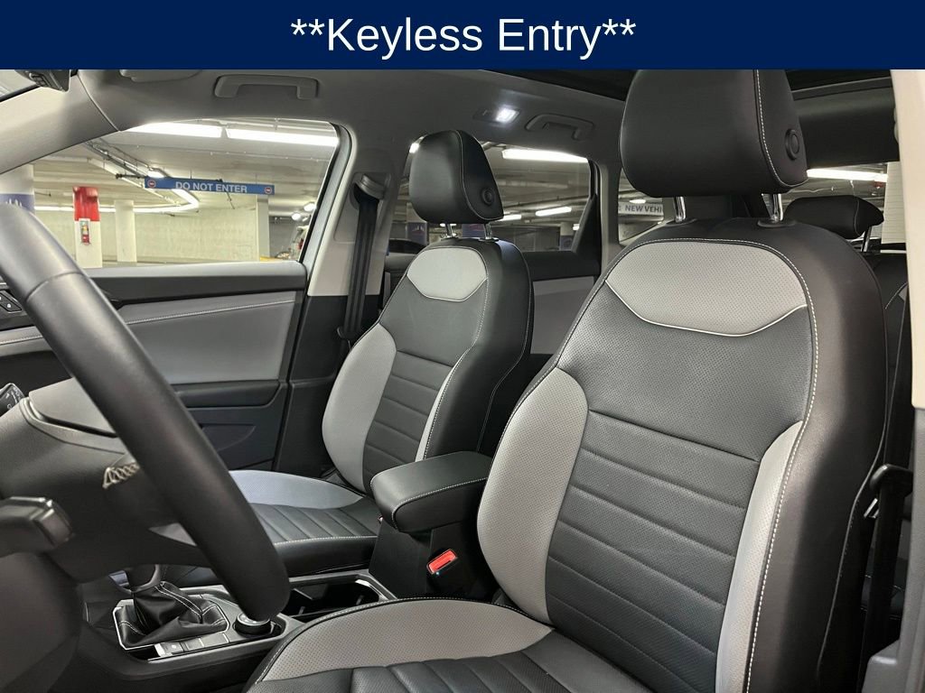 Used 2023 Volkswagen Taos SEL image 19