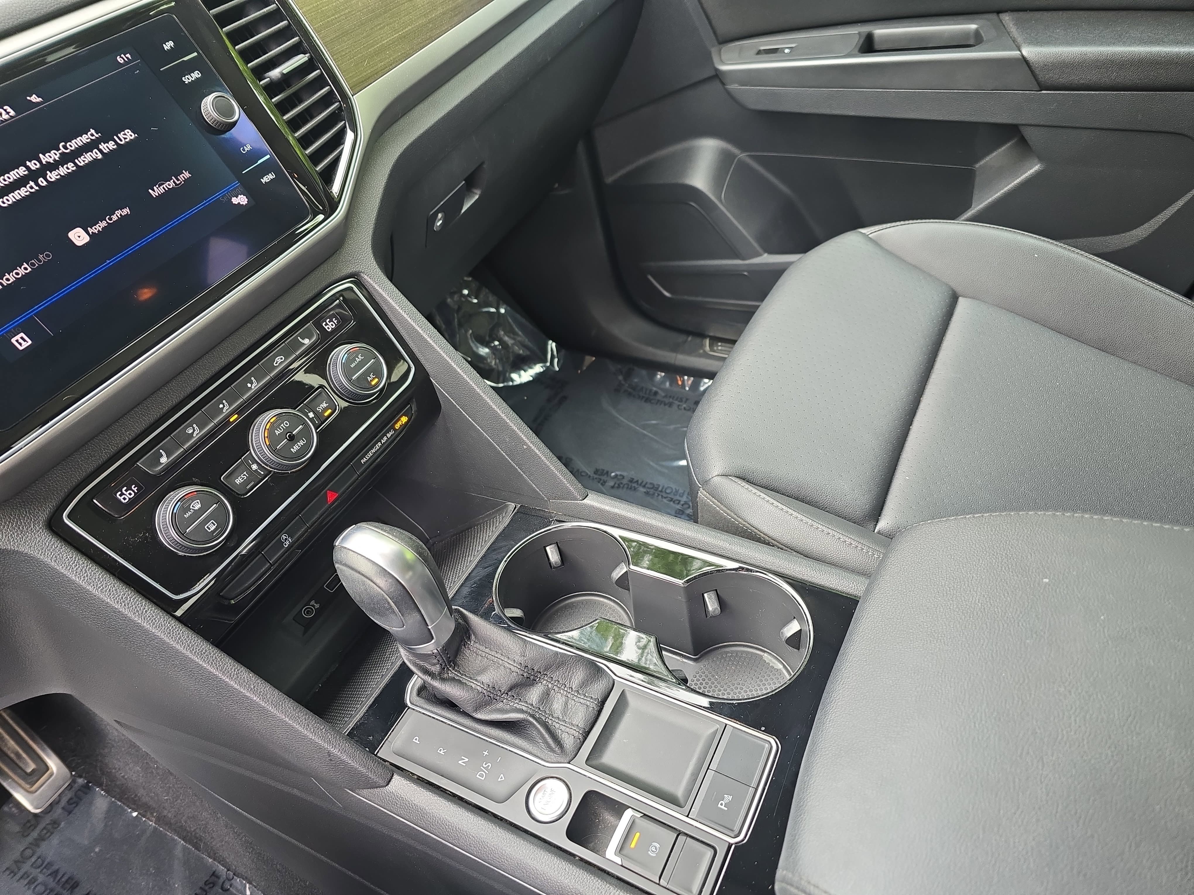 Used 2018 Volkswagen Atlas SEL w/ R-Line Package FWD image 24