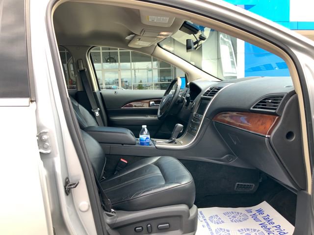 Used 2014 Lincoln MKX AWD w/ Equipment Group 101A image 16