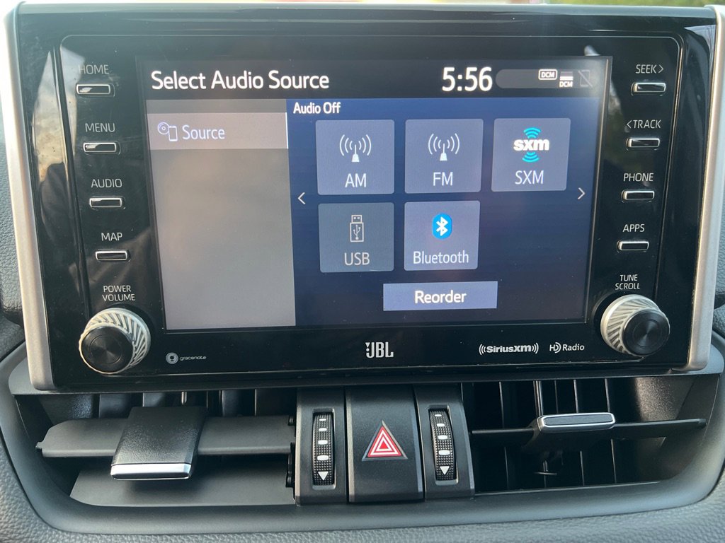 Used 2021 Toyota RAV4 XLE Premium image 28