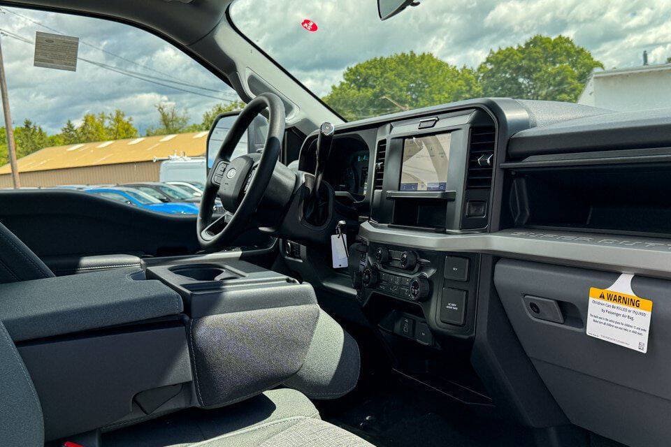 Used 2026 Ford F350 XLT w/ FX4 Off-Road Package AWD/4WD image 15