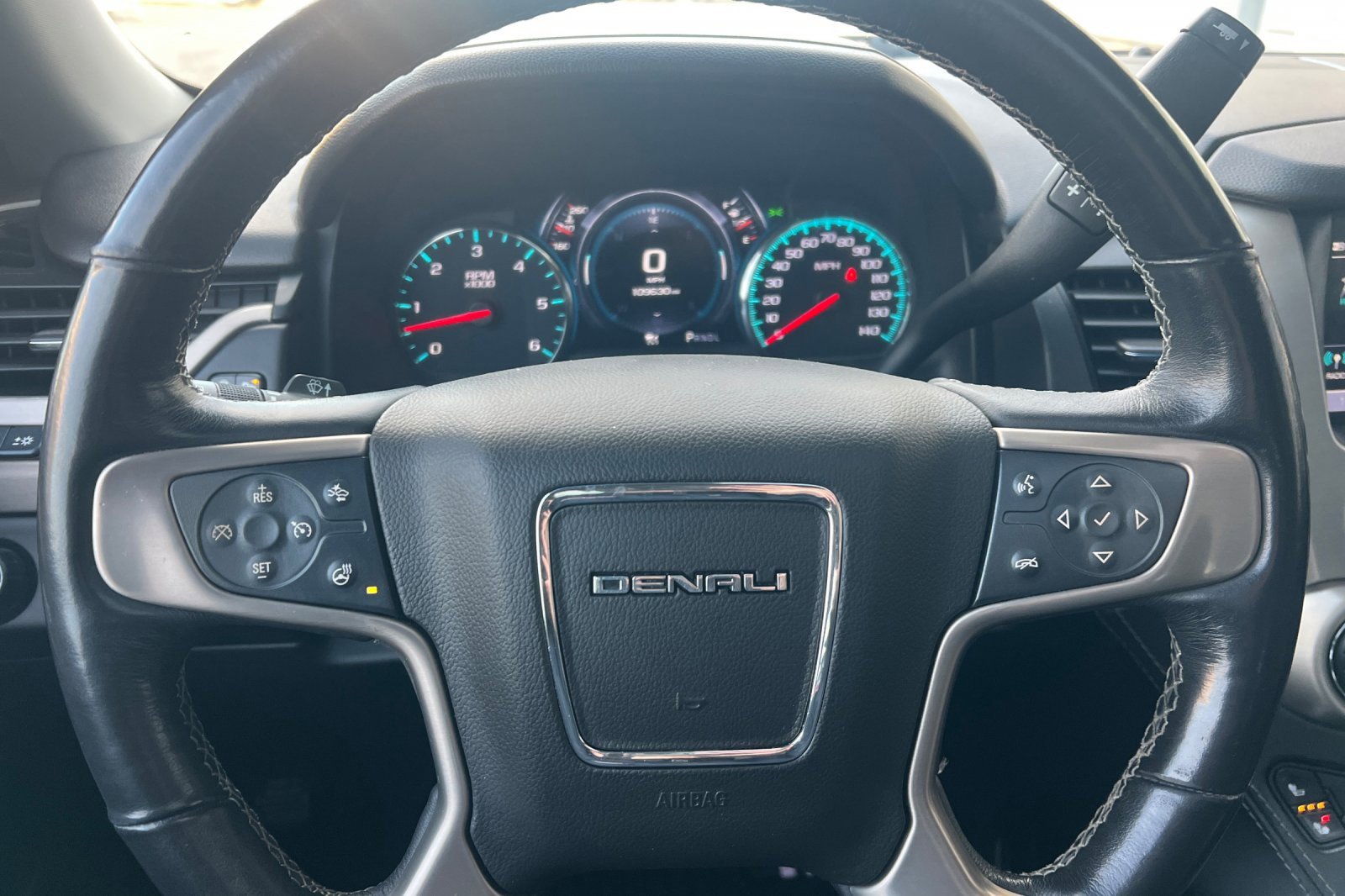 Used 2018 GMC Yukon XL Denali w/ Denali Ultimate Package image 28