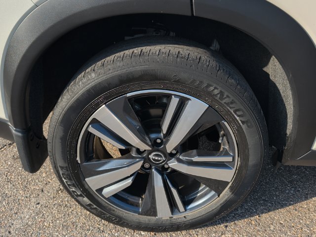 Certified 2023 Nissan Rogue SL AWD/4WD image 32