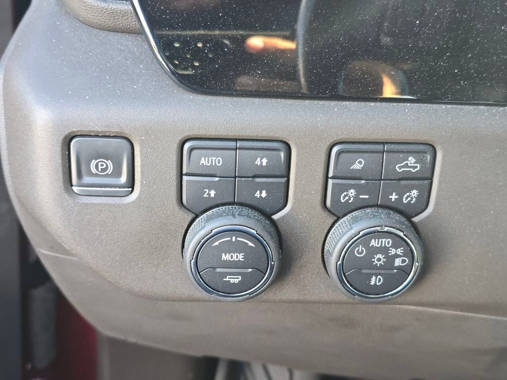 Used 2022 Chevrolet Silverado 1500 LTZ image 25