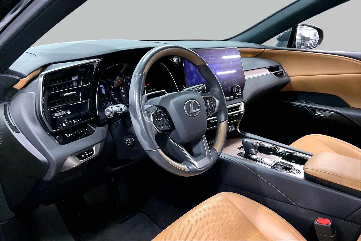 Used 2023 Lexus RX 350 Premium w/ Accessory Package (Z1) FWD image 17
