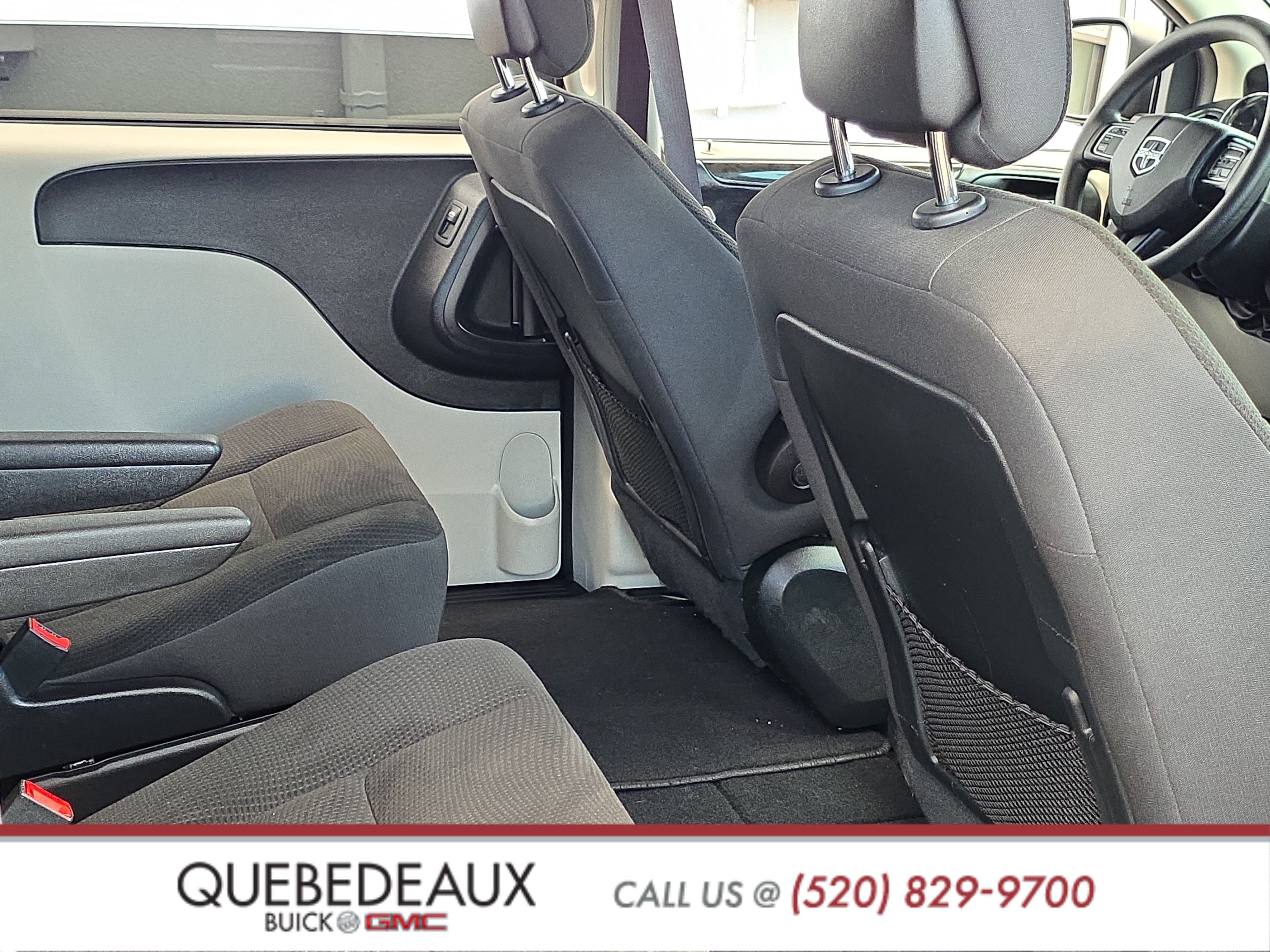 Used 2019 Dodge Grand Caravan SE w/ UConnect Hands-Free Group FWD image 22