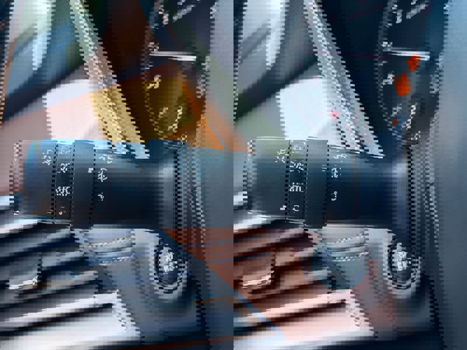 Certified 2023 Subaru Outback Touring XT AWD/4WD image 28