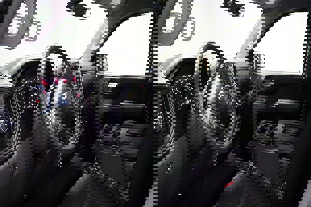 Used 2021 Chevrolet Silverado 1500 Custom image 19