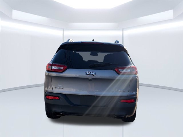 Used 2015 Jeep Cherokee Latitude w/ Comfort/Convenience Group AWD/4WD image 4