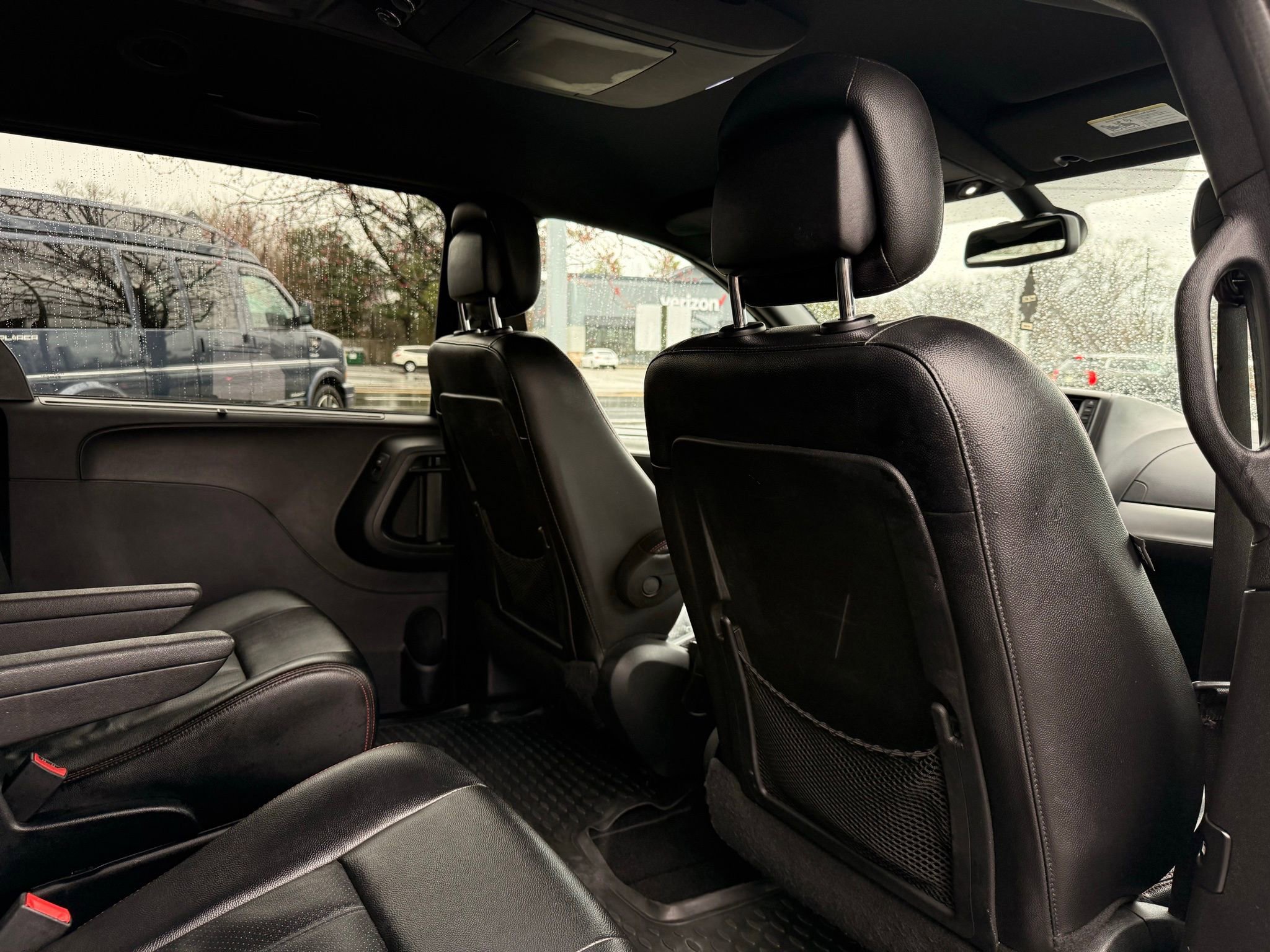 Used 2018 Dodge Grand Caravan GT image 22