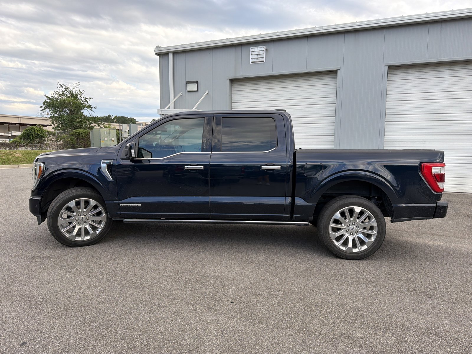 Used 2023 Ford F150 Limited AWD/4WD image 9