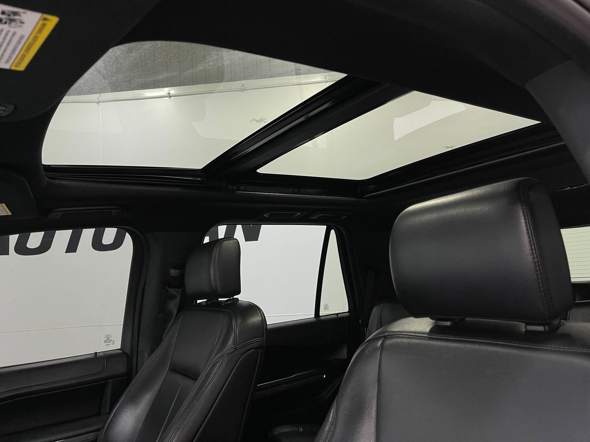 Used 2020 Ford Expedition XLT w/ Equipment Group 202A image 12