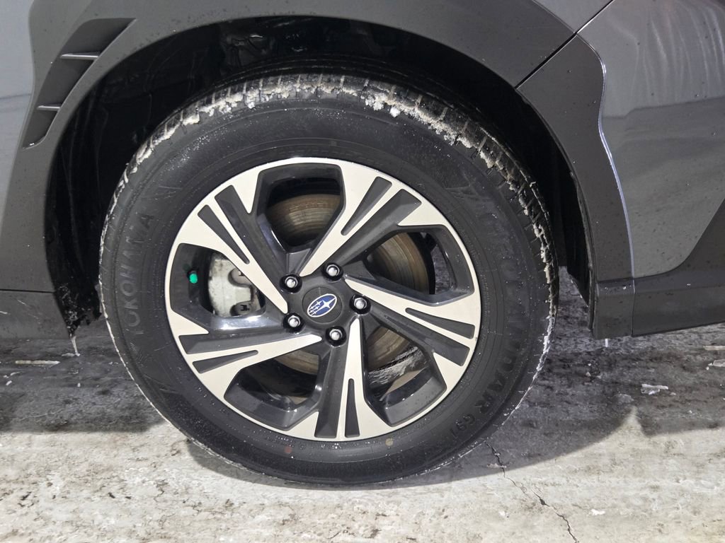 Used 2024 Subaru Crosstrek 2.0i Premium image 12