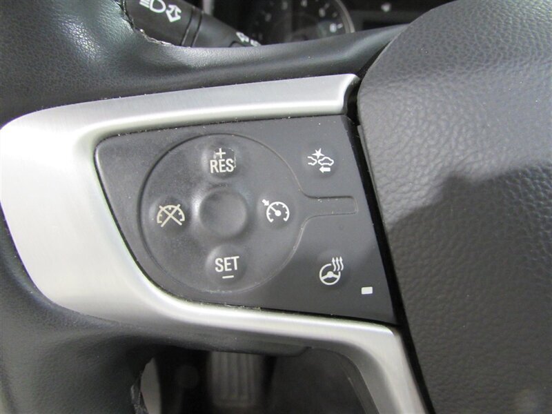 Used 2023 GMC Terrain SLT AWD/4WD image 22