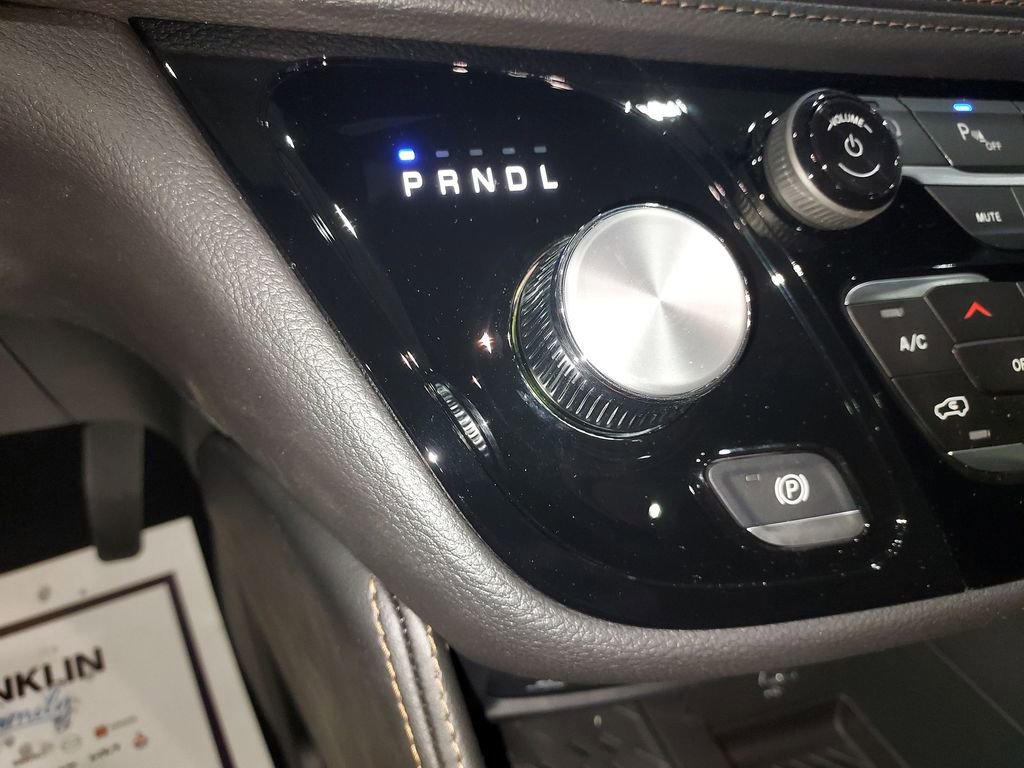 New 2026 Chrysler Pacifica Pinnacle w/ Trailer Tow Group image 26