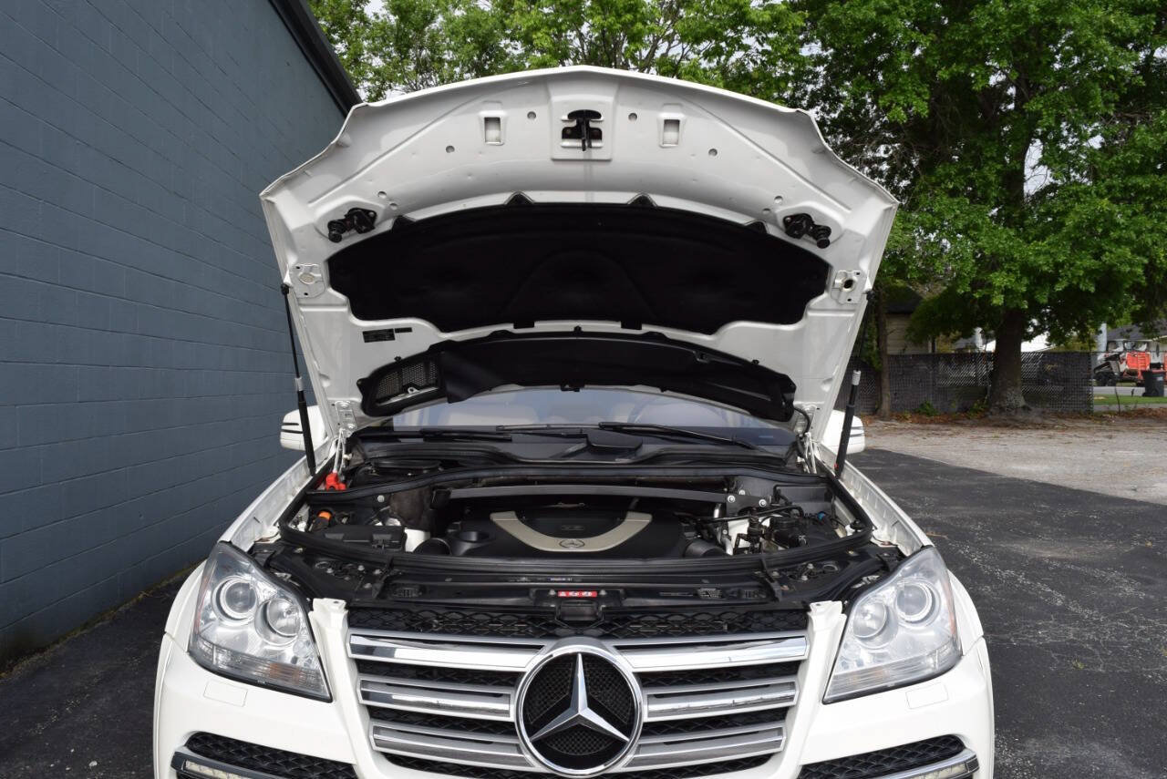 Used 2011 Mercedes-Benz GL 550 4MATIC image 69