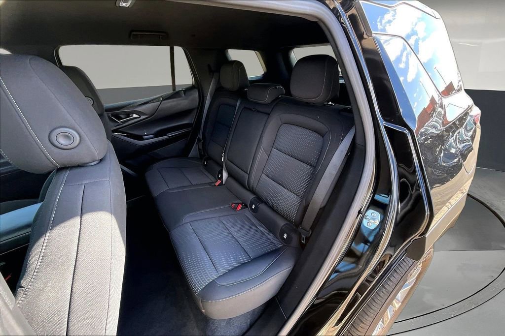 Used 2025 Chevrolet Equinox LT AWD/4WD image 22