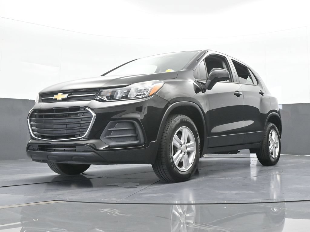 Used 2022 Chevrolet Trax LS AWD/4WD image 48