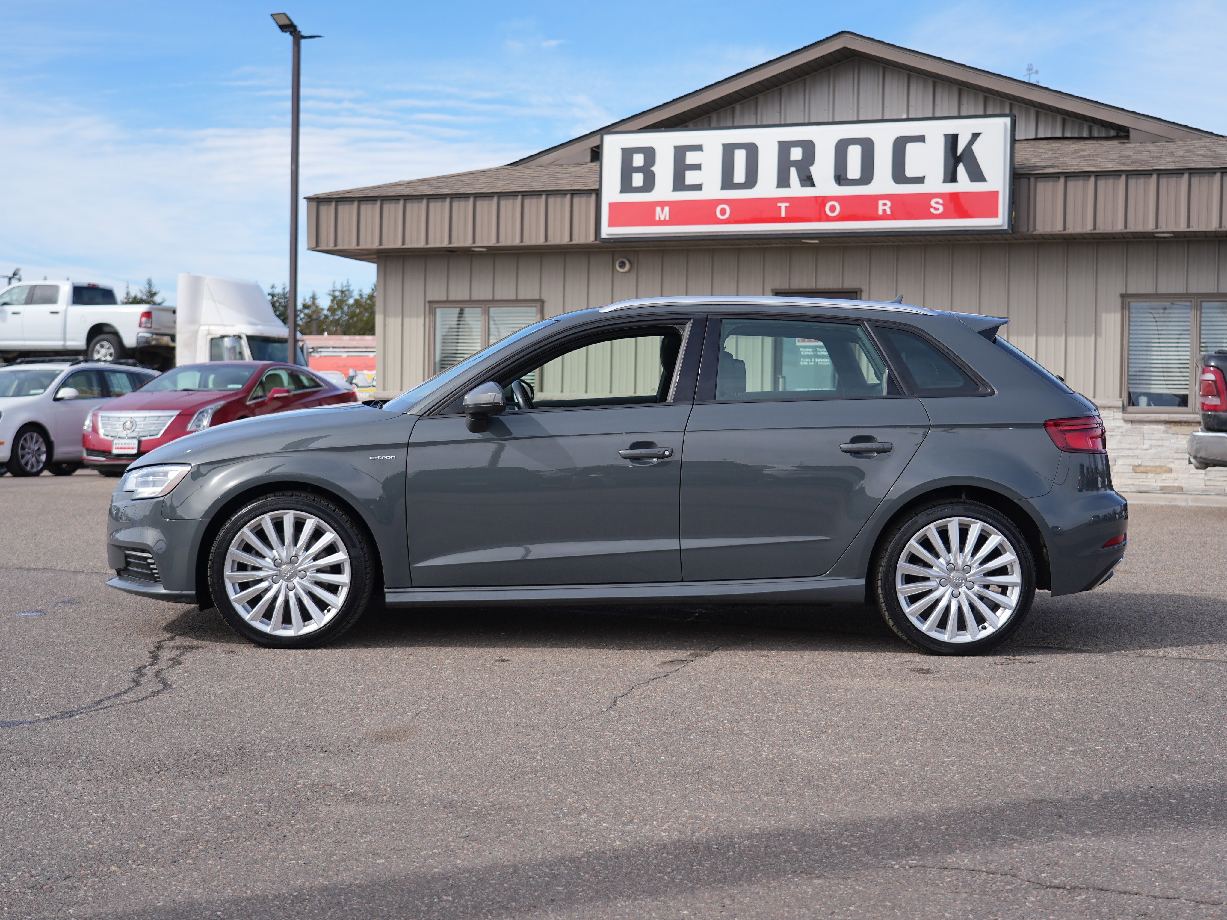 Used 2017 Audi A3 e-tron Premium w/ Sport Package FWD image 6