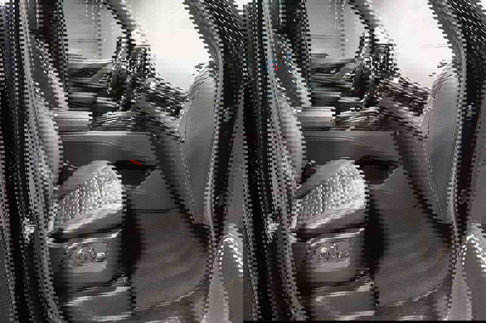 Used 2024 Cadillac Escalade V image 19