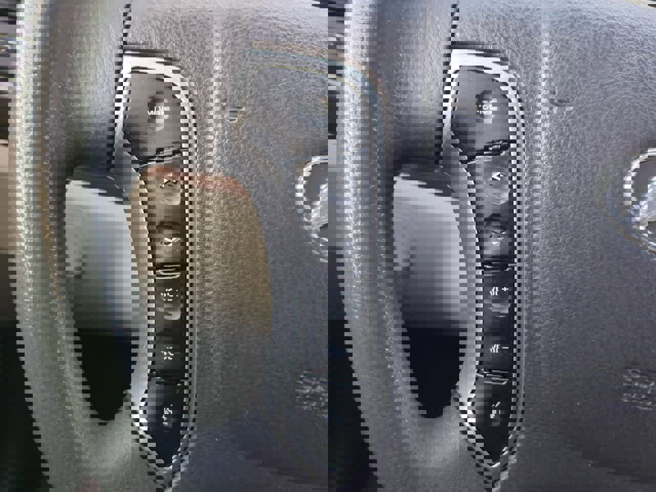 Used 2010 Hyundai Santa Fe GLS image 22