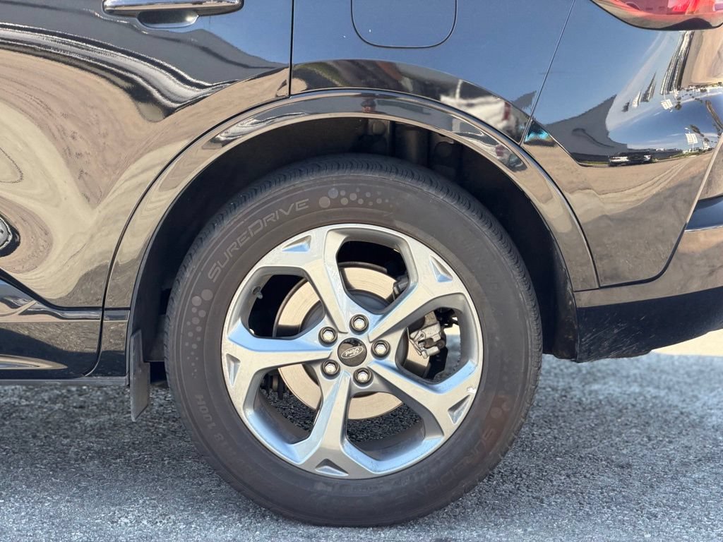 Used 2023 Ford Escape ST-Line AWD/4WD image 3