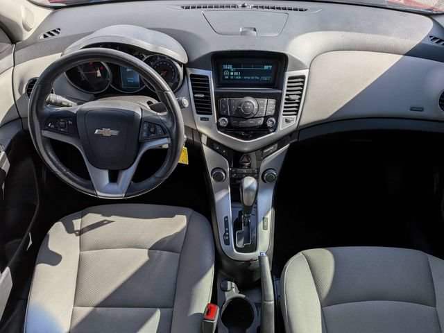 Used 2014 Chevrolet Cruze LT FWD image 13