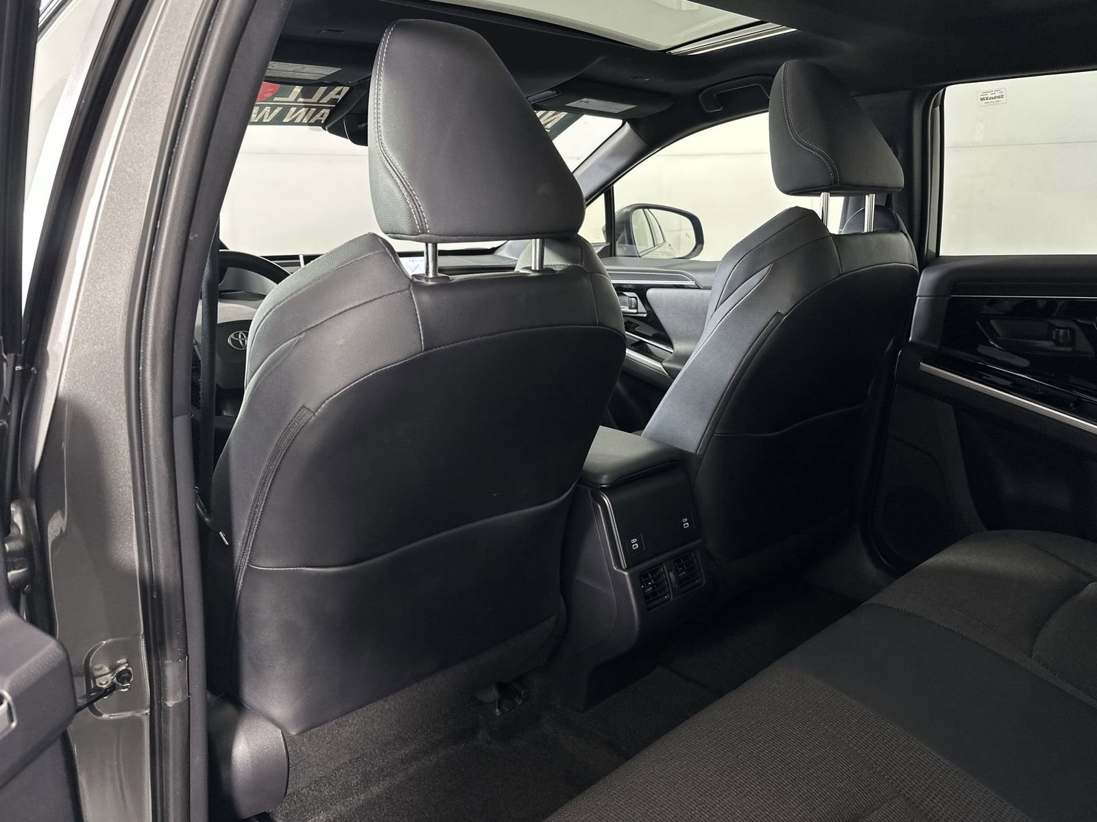 Used 2024 Toyota bZ4X XLE FWD image 24