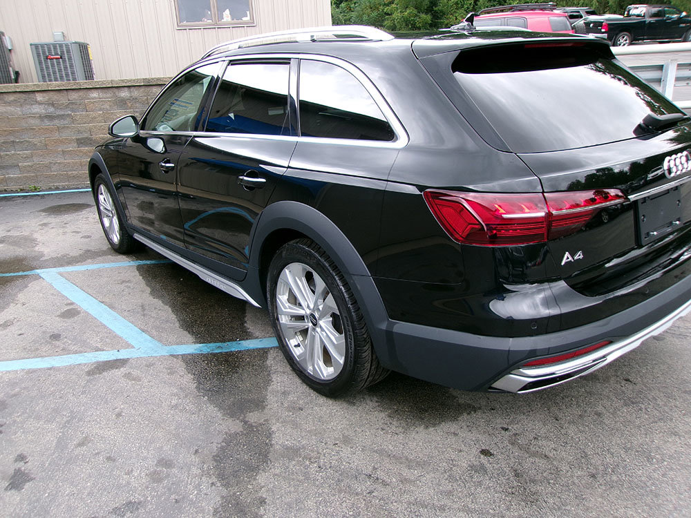 Used 2023 Audi A4 2.0T allroad Premium Plus AWD/4WD image 3