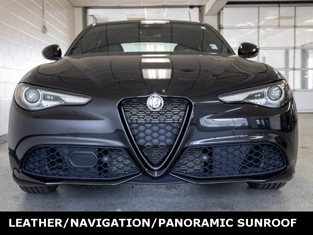 Used 2022 Alfa Romeo Giulia Veloce image 3