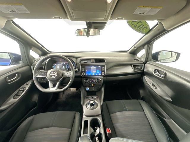 Used 2025 Nissan Leaf S FWD image 3