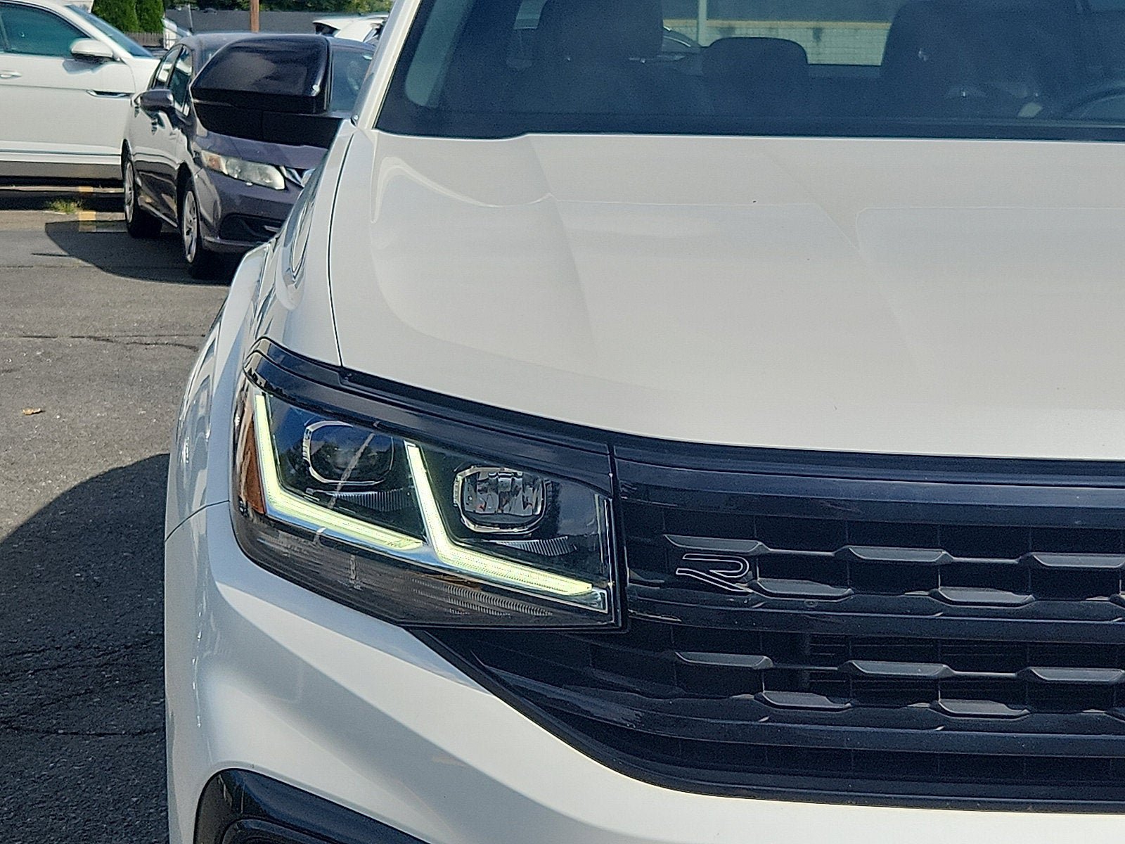 Certified 2023 Volkswagen Atlas Cross Sport SEL R-Line AWD/4WD image 9