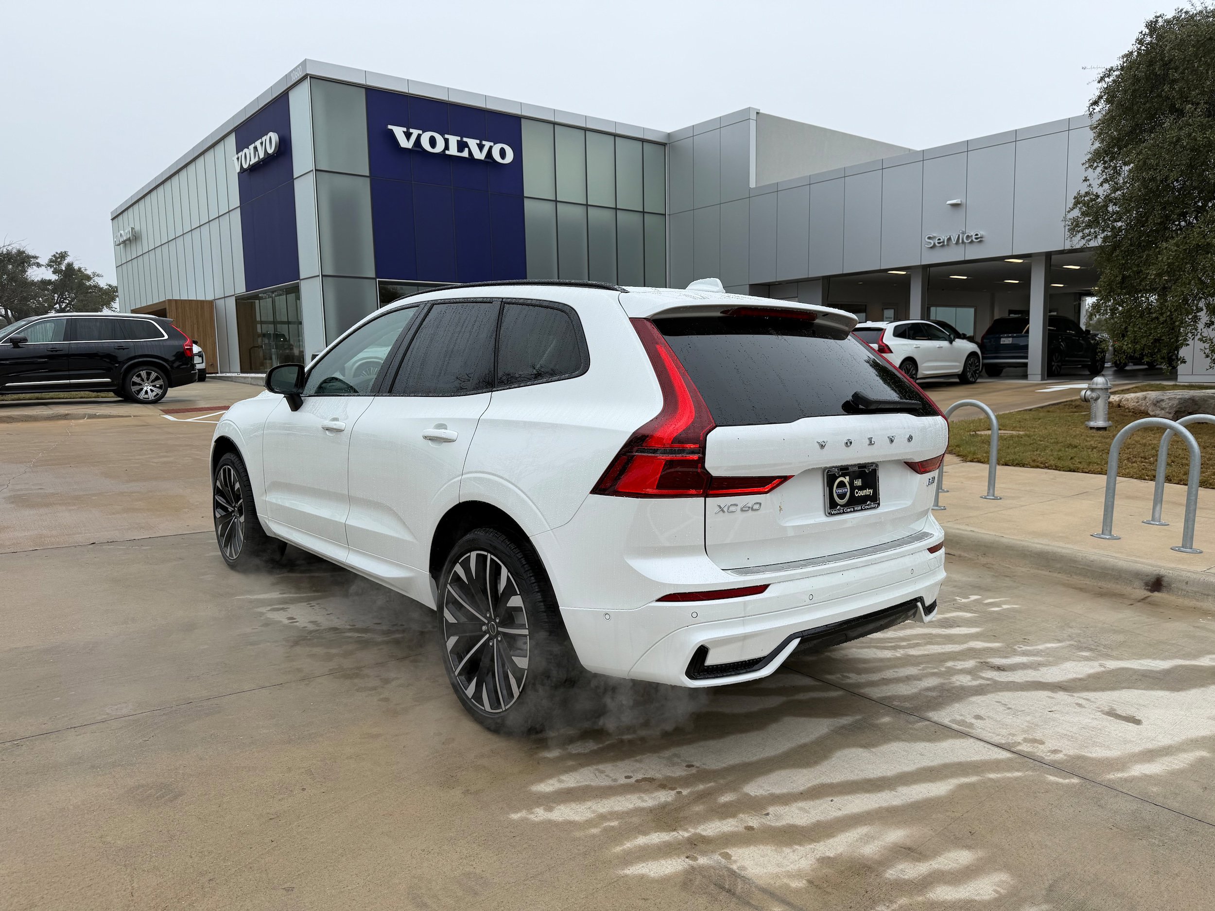 New 2026 Volvo XC60 B5 Ultra w/ Protection Package Premier AWD/4WD image 4