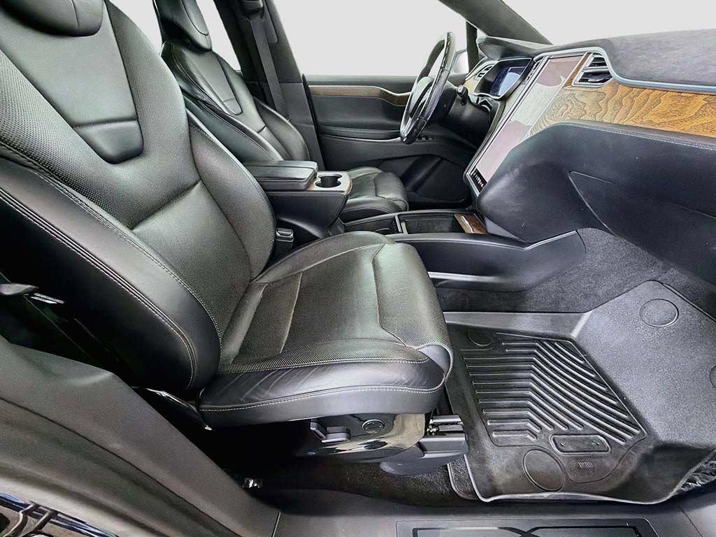 Used 2017 Tesla Model X 90D AWD/4WD image 24