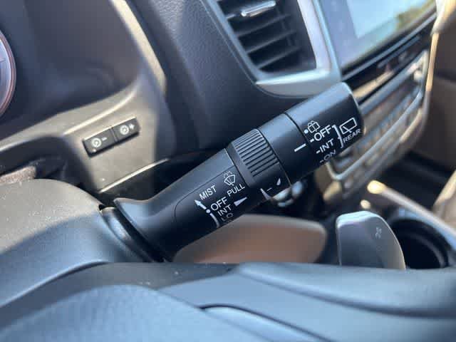 Used 2018 Honda Pilot Touring image 13