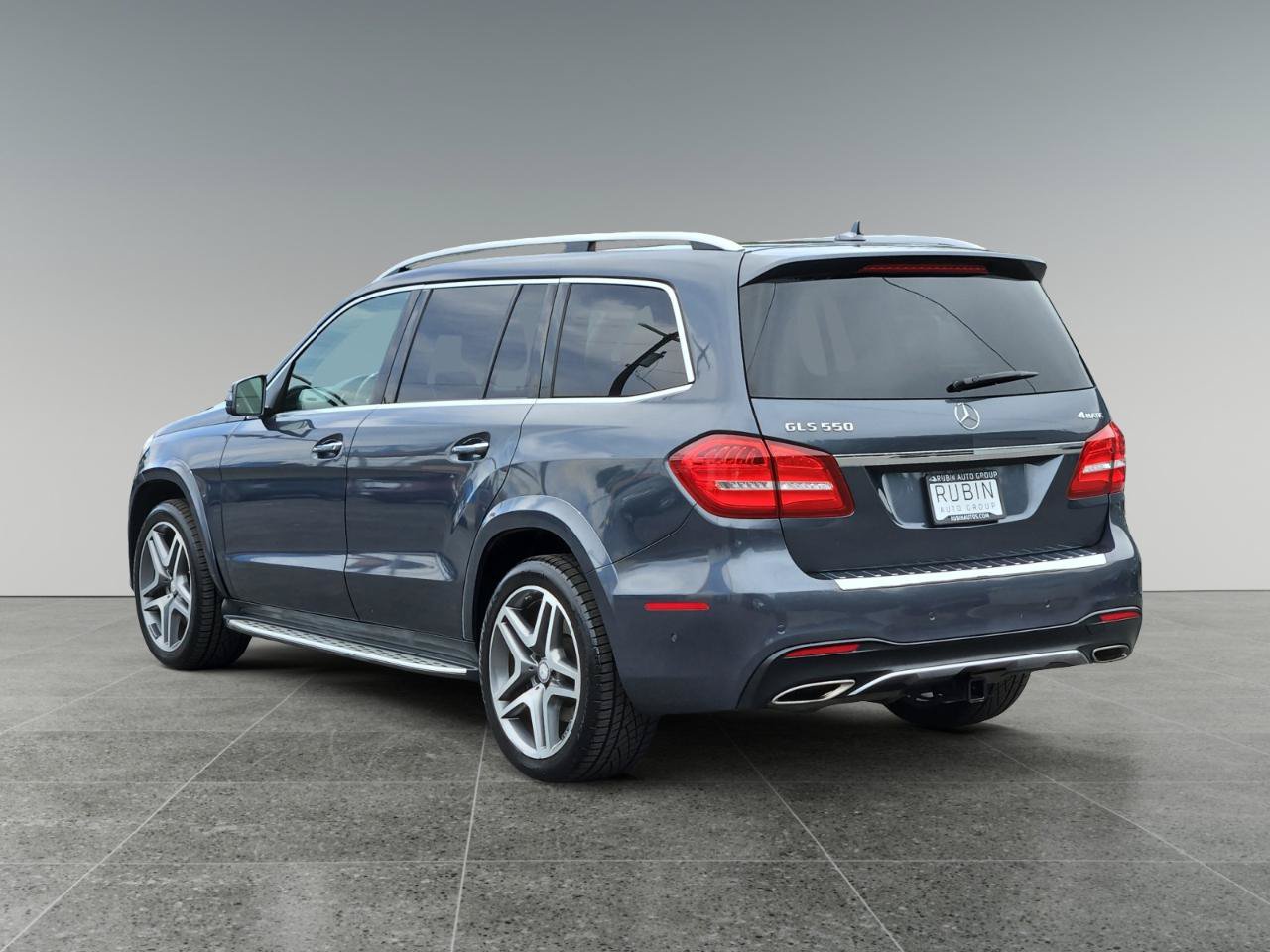 Used 2017 Mercedes-Benz GLS 550 4MATIC image 5