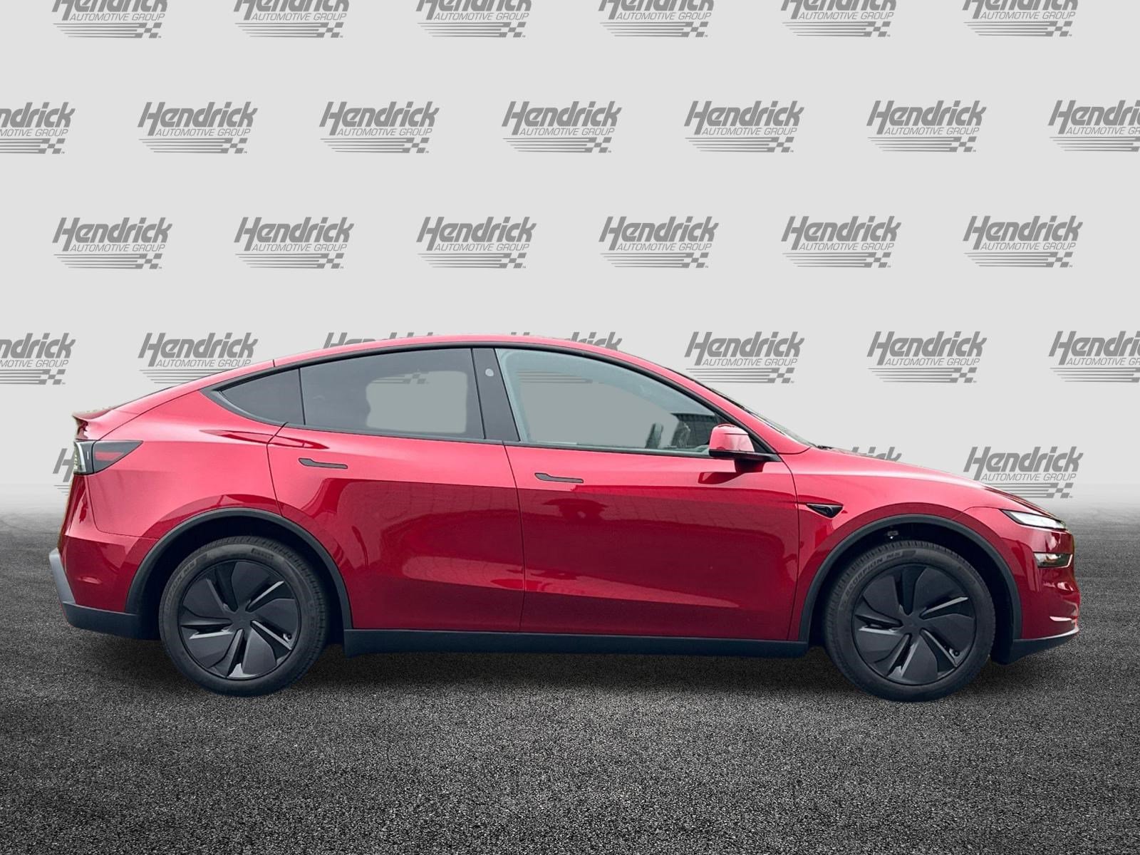 Used 2026 Tesla Model Y 2WD image 3