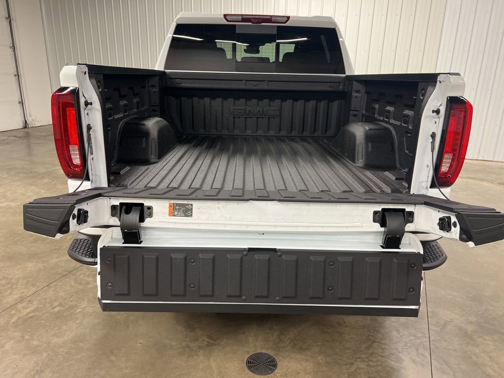 New 2026 GMC Sierra 1500 AT4 w/ AT4 Premium Package image 6