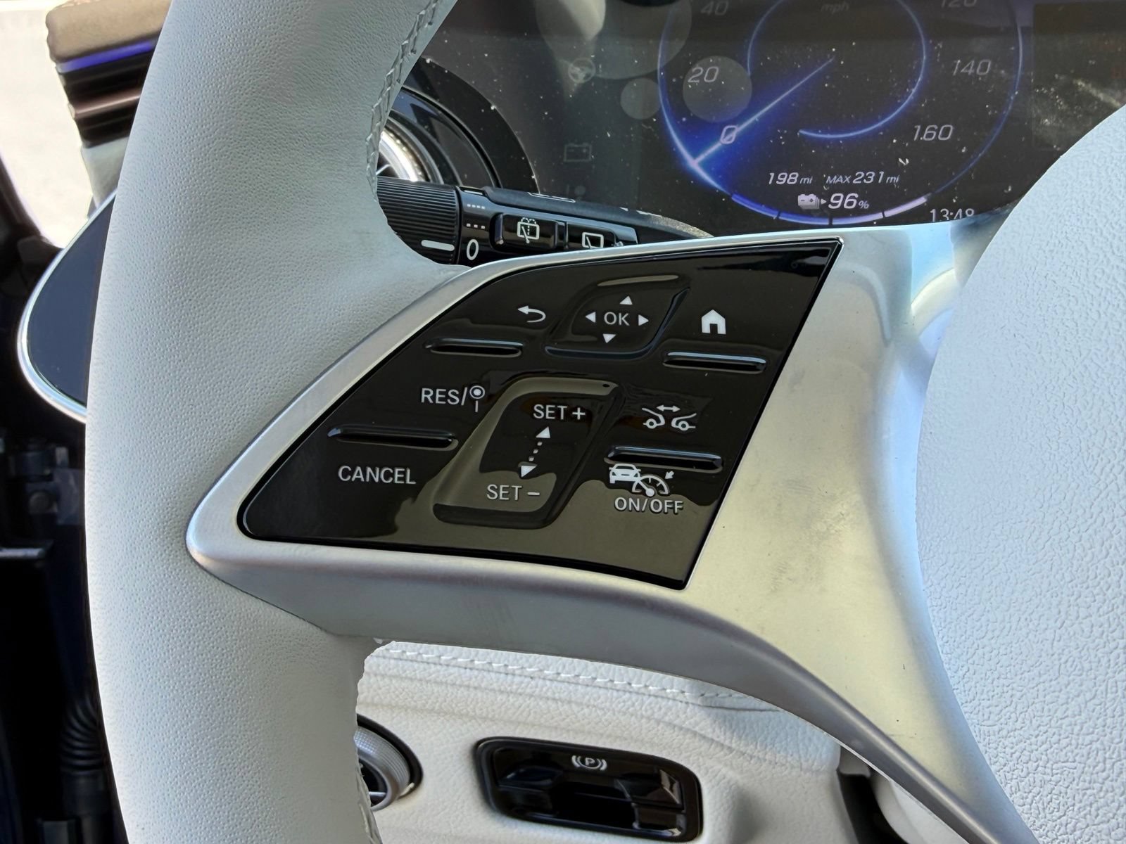 New 2027 Mercedes-Benz EQE 320+ SUV image 21
