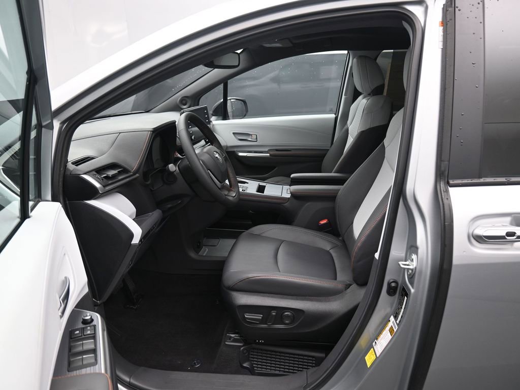 Certified 2024 Toyota Sienna XSE w/ XSE Plus Package image 11