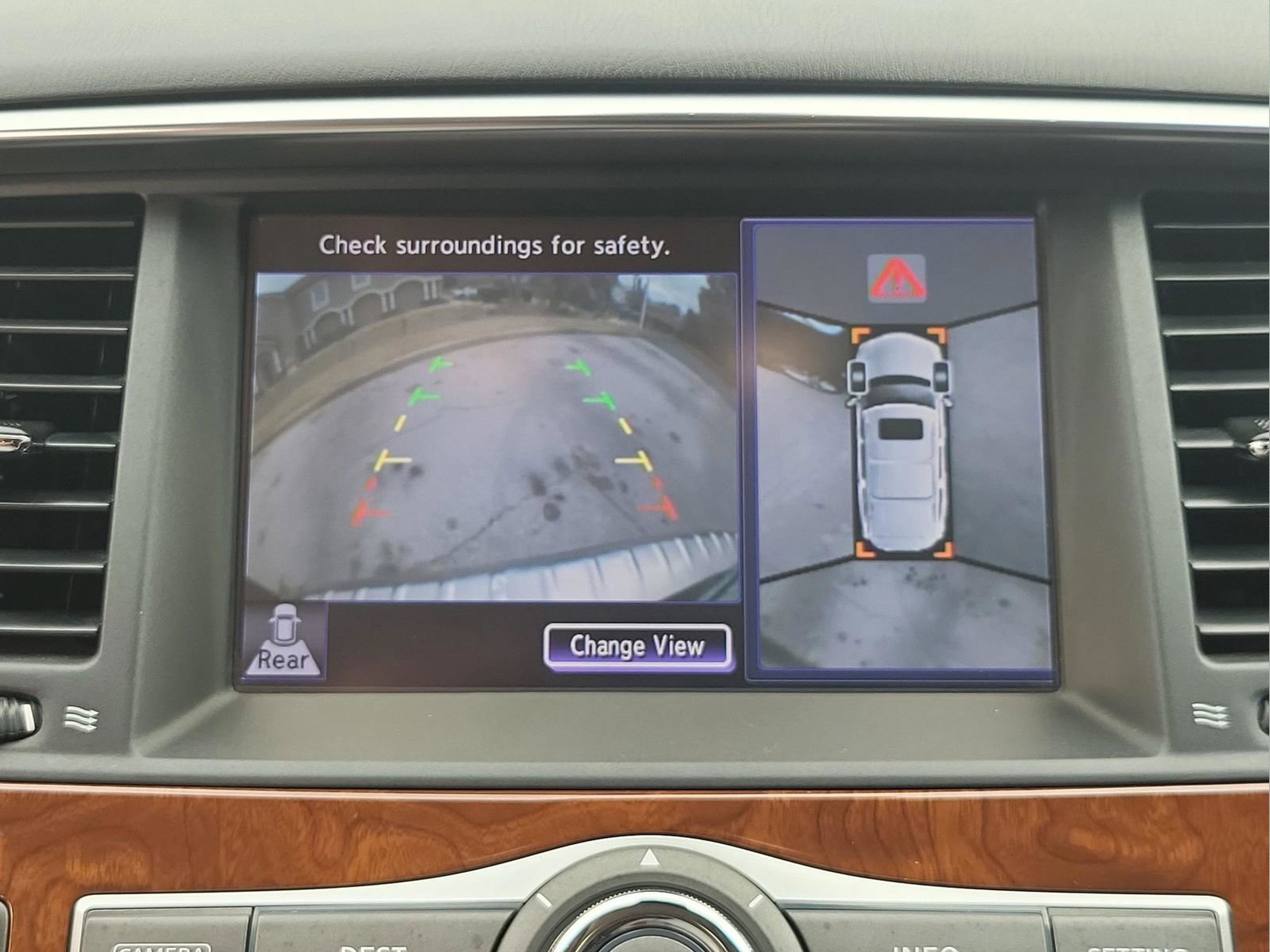 Used 2015 INFINITI QX80 4WD w/ Deluxe Technology Package image 26