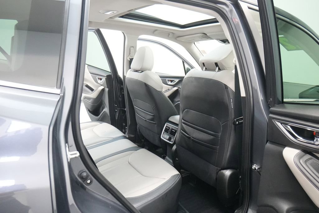 Used 2022 Subaru Forester Limited image 28